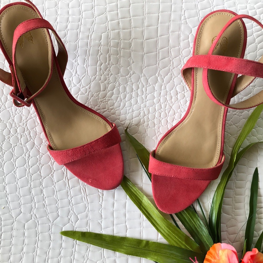 💗NEW💗Pink/Coral Genuine Suede Ankle Wrap Sandals by Victoria’s Secret - Picture 3 of 11